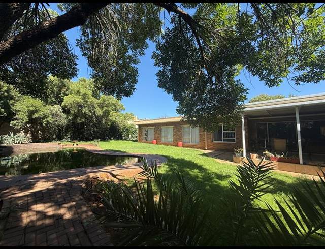 3 BEDROOM HOUSE FOR SALE IN VANDERBIJLPARK SE 2